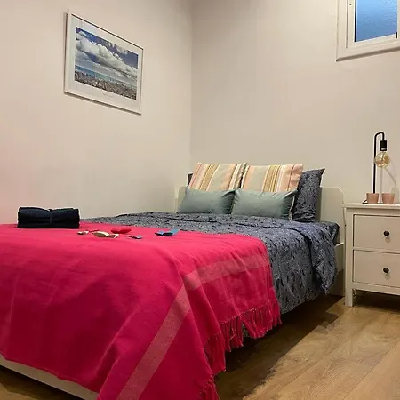By La Rambla Rooms * Barcelona