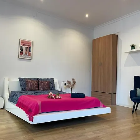 Hostel By La Rambla Rooms Barcelona
